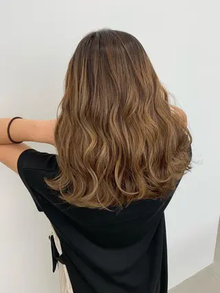 セミロング 山田 絵里菜のヘアスタイル