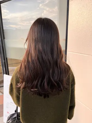 ロング 長谷川 柚乃のヘアスタイル