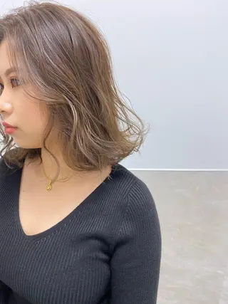 ミディアム カラー パーマ ヘアアレンジ キッズ ネイル マツエク・マツパ 🫧umu.🫧韓国 /レイヤーカットのヘアスタイル