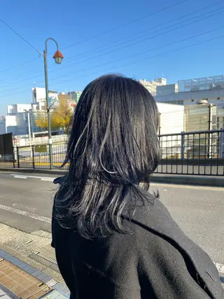 セミロング 透明感カラー/ 松井克樹のヘアスタイル