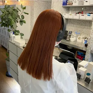 セミロング カラー センターパート／マッ シュ／パーマ　あさみのヘアスタイル