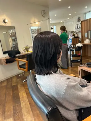 ミディアム カラー 大川 優佳のヘアスタイル