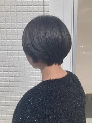 ショート 岡田 美妃のヘアスタイル