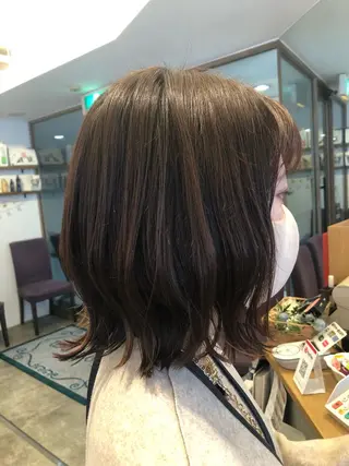 ミディアム カラー 奥野 紗弓のヘアスタイル