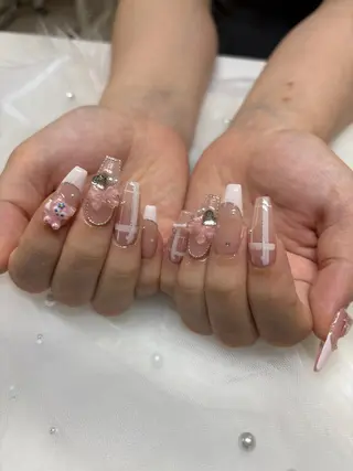 ネイル SHION  のネイルデザイン