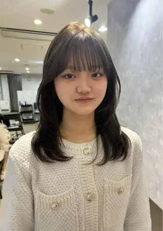 ミディアム カラー 🌐NATSUMI 🌐【寒色カラー】のヘアスタイル