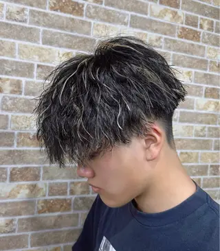 カラー パーマ メンズ メンズパーマ特化 店長望月謙二郎のヘアスタイル