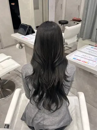 ロング カラー SAKURA 顔まわり/髪質改善のヘアスタイル
