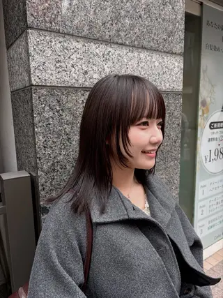 ミディアム カラー ヘアアレンジ mina 🐈‍⬛ ラフな似合わせヘアのヘアスタイル