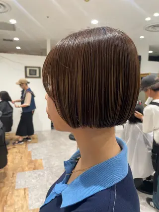 ショート 矯正パーマ、ベージュ ボブカット🫧のヘアスタイル