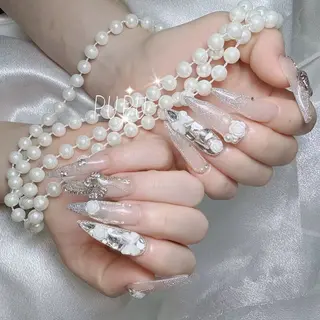 ネイル Queens 榊 まおのネイルデザイン