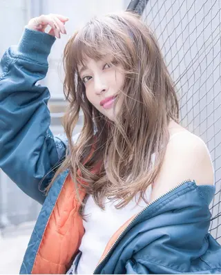 セミロング カラー 🉐レイヤー/塩見 弘樹🉐渋谷のヘアスタイル
