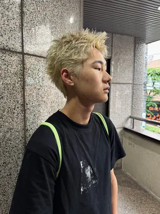 カラー メンズ スパイキーパーマ 柏NO1 藤本葉のヘアスタイル