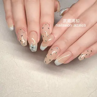 ネイル R inのネイルデザイン