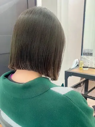 カラー ショート 韓国風ヘアカラー🩵 Rimina💜🪽のヘアスタイル