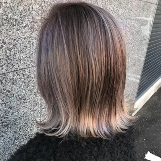 ショート カラー Oopsレイヤー 加藤澄都のヘアスタイル