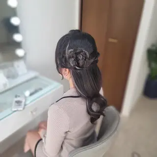 セミロング ヘアアレンジ ヘアセットサロン 渥美寿美翔のヘアスタイル