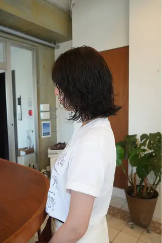 ミディアム カラー ウチミズ サヤカのヘアスタイル