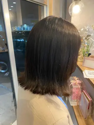 ミディアム カラー レイヤーカット・透明 感カラー✨️春山栞菜のヘアスタイル