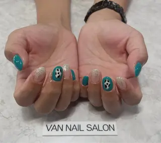 ネイル Van Nail Salonのネイルデザイン