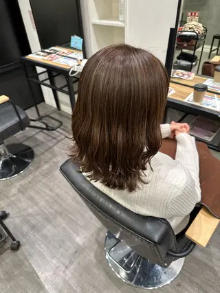セミロング カラー 艶髪レイヤー上田 紗也🇰🇷💗のヘアスタイル