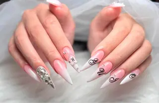 ネイル Cloudy Chan Nailのネイルデザイン