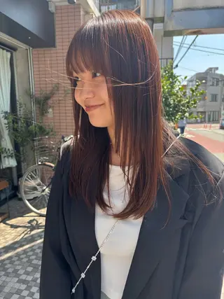 セミロング 宇留間 涼香のヘアスタイル