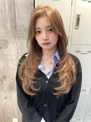 ロング カラー レイヤーカット TENSHOのヘアスタイル