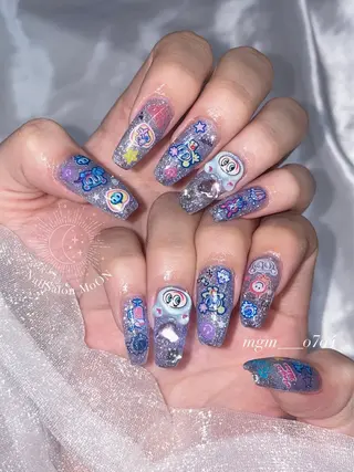 MoON...❤︎ MeGuのネイルデザイン