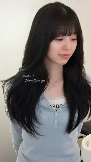 ロング カラー ヘアアレンジ 透け感ベージュ🤎 韓国ヘアtakutoのヘアスタイル