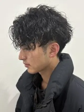 パーマ メンズ 内山 翔太のヘアスタイル