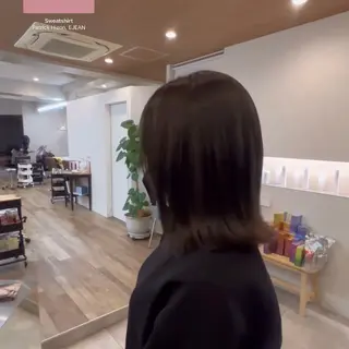 ミディアム カラー Dr. MATSUMOTOのヘアスタイル