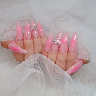 ネイル ラクロレ ハナ︎🌼のネイルデザイン