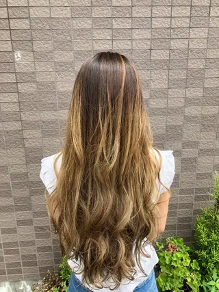 ロング カラー 石井 佑樹のヘアスタイル
