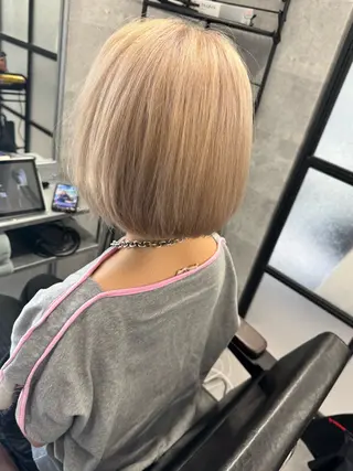 ショート カラー 艶髪✨ブリーチ職人 yasuのヘアスタイル