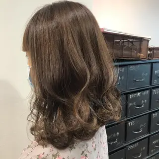 ミディアム KAREN🕊️ 大宮美容室のヘアスタイル
