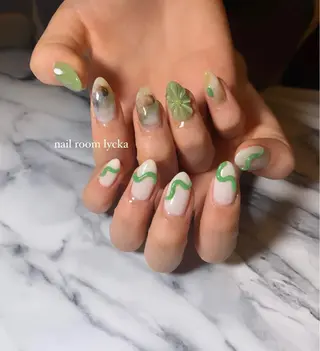 ネイル ネイルルームリッカ 𝐦𝐚𝐲𝐮のネイルデザイン