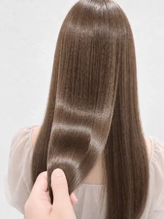 ロング 社内カット講師・店長 菅原賢一のヘアスタイル