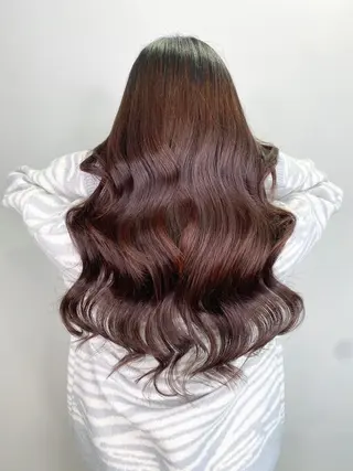 ロング カラー パーマ ヘアアレンジ シール、 羽エクステのヘアスタイル
