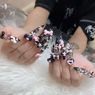 ロング HIKARIHANA NAILのネイルデザイン