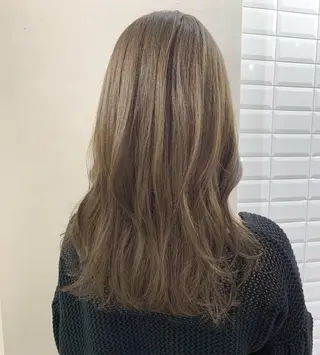 ロング カラー hubhair レイヤー/透明感のヘアスタイル
