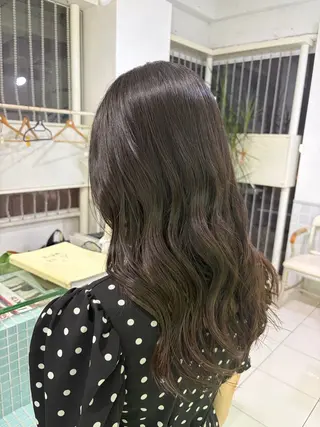 ロング 佐藤 志陽のヘアスタイル