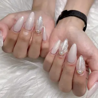セミロング パーマ Y. Sのネイルデザイン