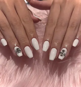 ネイル and MOON / shizukuのネイルデザイン