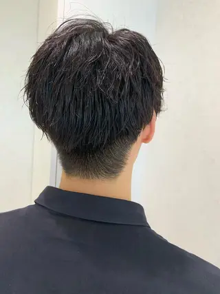 ショート カラー パーマ メンズ ハイトーンカラー🤍 山下 優華のヘアスタイル