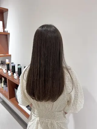 ロング 中高下 由真のヘアスタイル