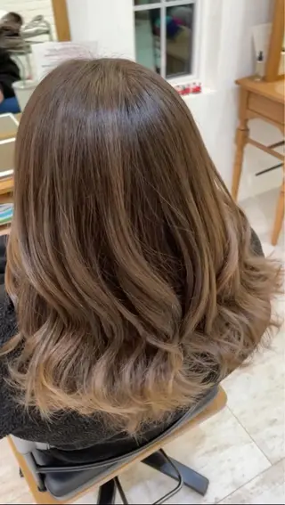 ミディアム カラー いさか ゆうきのヘアスタイル