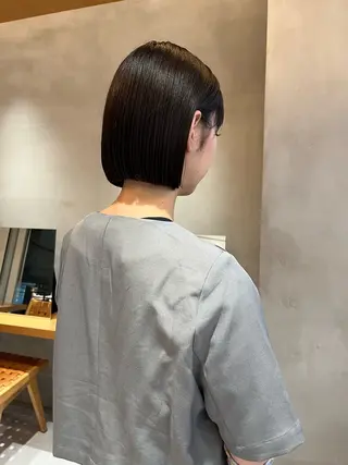 ミディアム カラー 縮毛矯正ボブ&顔まわ レイヤー♡TOMOEのヘアスタイル