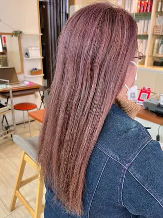 ロング カラー 黒崎 美乃里のヘアスタイル