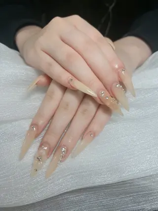 ネイル Anmi Nail 新宿のネイルデザイン